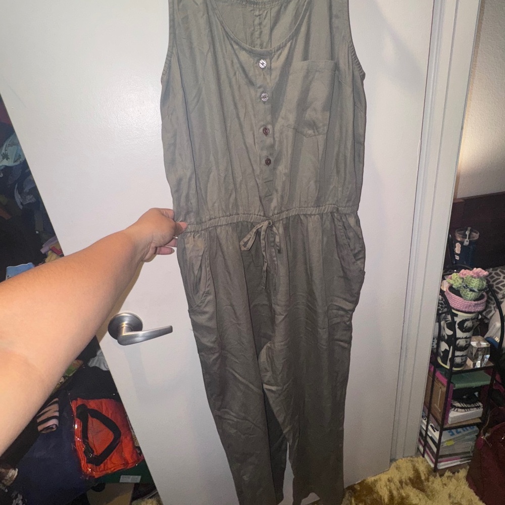Casual jumpsuit, neural green, size Large